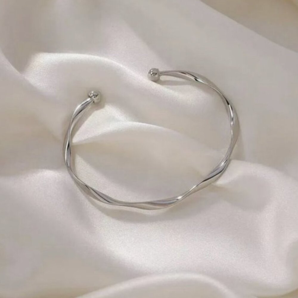 Twist Open Adjustable Neutral Fashion Simple Bracelet - Picture 10 of 10